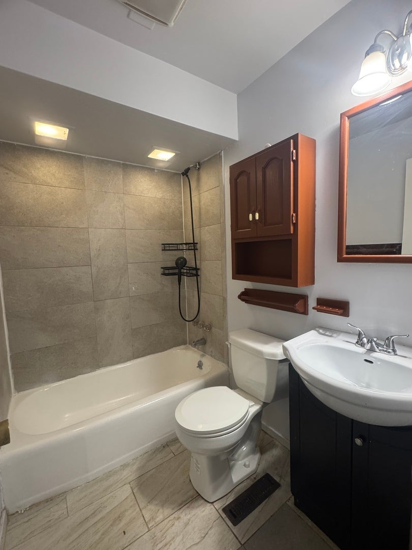 27 W 155th Place - Photo 3
