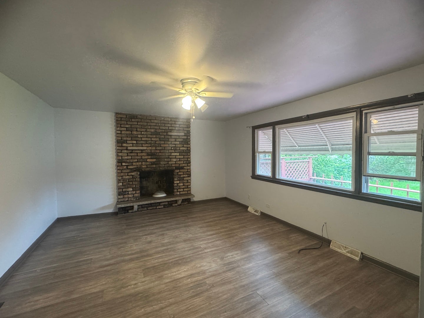 27 W 155th Place - Photo 4