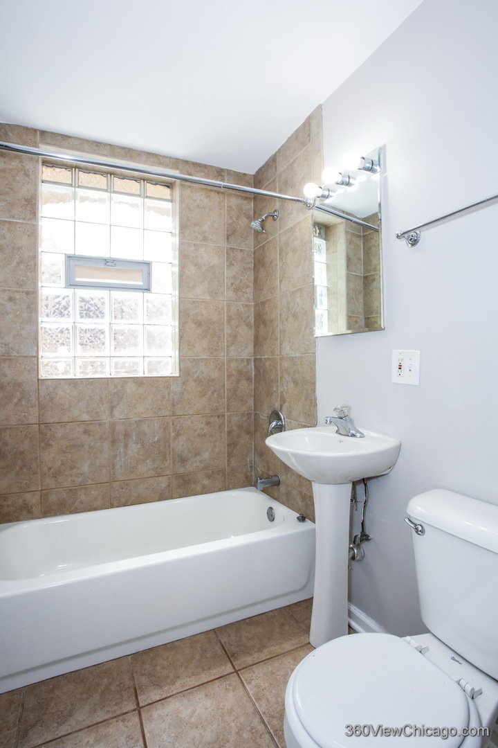 4941 N Saint Louis Avenue G