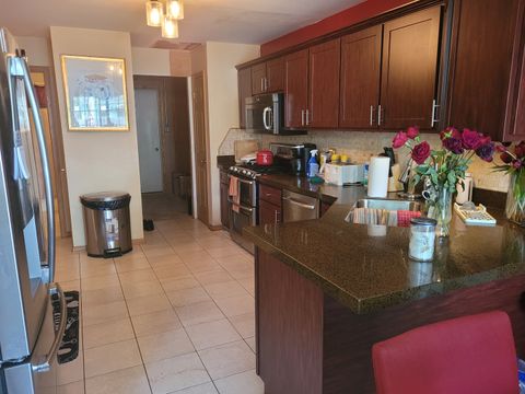 Tiny photo for 18324 Pond View Court, Tinley Park, IL 60477 (MLS # 12390606)