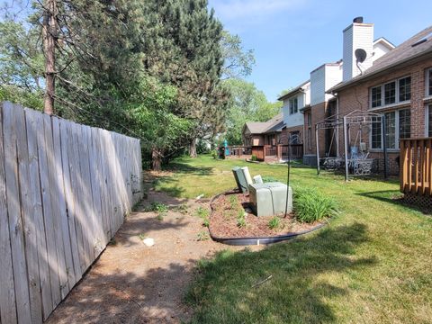 Tiny photo for 18324 Pond View Court, Tinley Park, IL 60477 (MLS # 12390606)