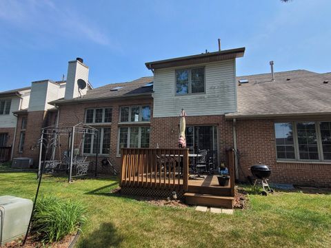 Tiny photo for 18324 Pond View Court, Tinley Park, IL 60477 (MLS # 12390606)
