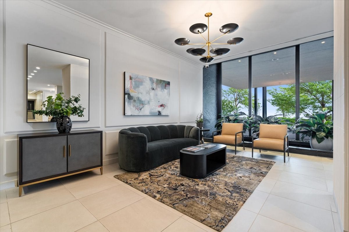 1440 N LAKE SHORE Drive 25E