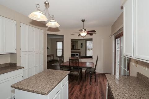 Tiny photo for 1437 Willow Tree Drive, Crystal Lake, IL 60014 (MLS # 12583041)