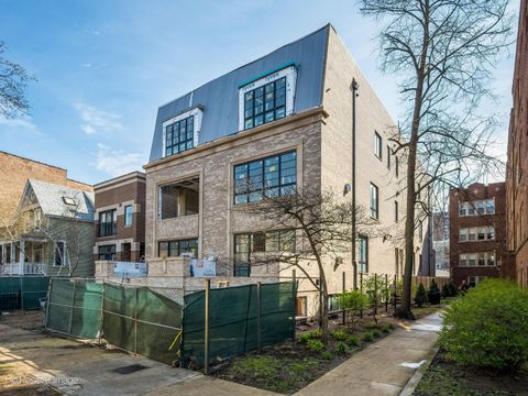 Tiny photo for 3923 N Janssen Avenue #2E, Chicago, IL 60613 (MLS # 12619987)