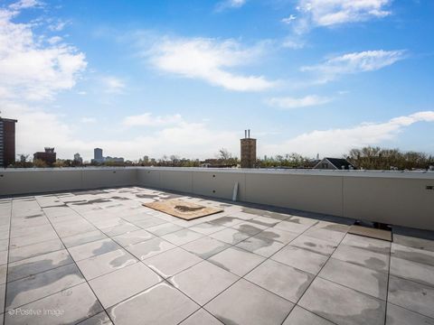 Tiny photo for 3923 N Janssen Avenue #2E, Chicago, IL 60613 (MLS # 12619987)