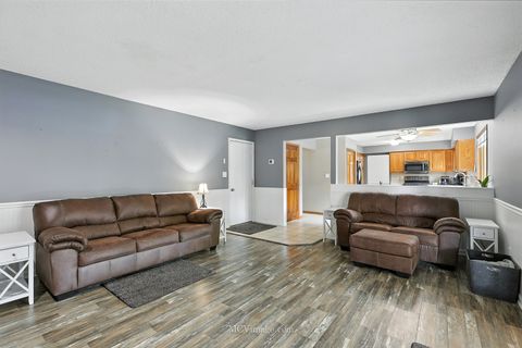 Tiny photo for 515 David Drive, Shorewood, IL 60404 (MLS # 12491767)