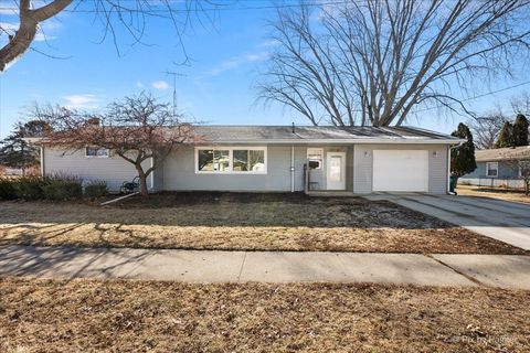 Photo of 309 W School Street, Plano, IL 60545 (MLS # 12591980)