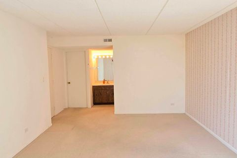 Tiny photo for 650 Whitney Court #108, Gurnee, IL 60031 (MLS # 12515874)