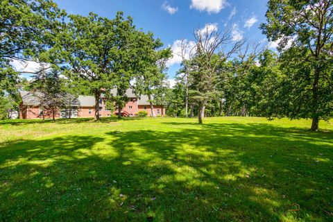 Tiny photo for 28232 N Gilmer Road, Mundelein, IL 60060 (MLS # 12453640)