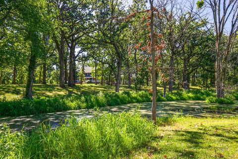 Tiny photo for 28232 N Gilmer Road, Mundelein, IL 60060 (MLS # 12453640)