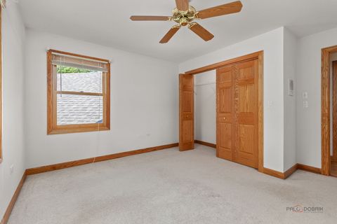 Tiny photo for 28232 N Gilmer Road, Mundelein, IL 60060 (MLS # 12453640)