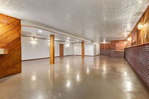 Tiny photo for 28232 N Gilmer Road, Mundelein, IL 60060 (MLS # 12453640)