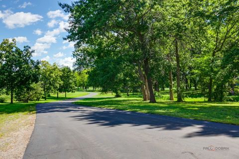 Tiny photo for 28232 N Gilmer Road, Mundelein, IL 60060 (MLS # 12453640)