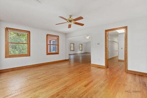 Tiny photo for 28232 N Gilmer Road, Mundelein, IL 60060 (MLS # 12453640)