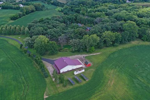Tiny photo for 28232 N Gilmer Road, Mundelein, IL 60060 (MLS # 12453640)