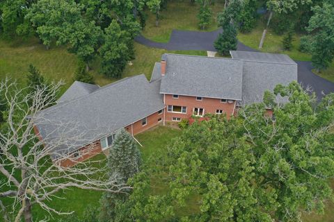 Tiny photo for 28232 N Gilmer Road, Mundelein, IL 60060 (MLS # 12453640)