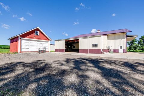 Tiny photo for 28232 N Gilmer Road, Mundelein, IL 60060 (MLS # 12453640)