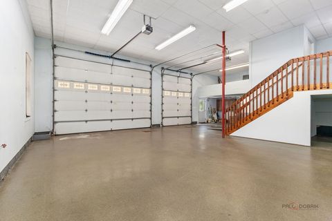 Tiny photo for 28232 N Gilmer Road, Mundelein, IL 60060 (MLS # 12453640)