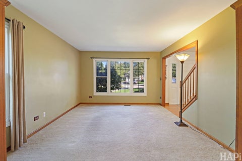 Tiny photo for 1446 Kingsbury Court, Gurnee, IL 60031 (MLS # 12762669)