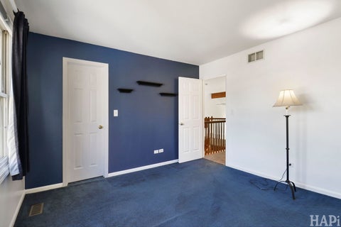 Tiny photo for 1446 Kingsbury Court, Gurnee, IL 60031 (MLS # 12762669)