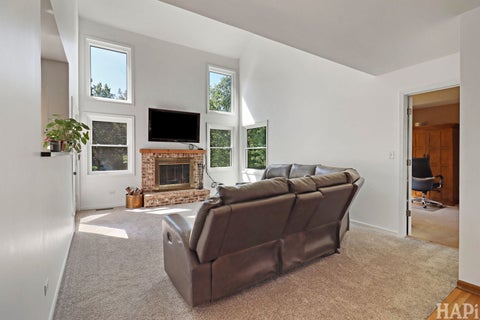 Tiny photo for 1446 Kingsbury Court, Gurnee, IL 60031 (MLS # 12762669)
