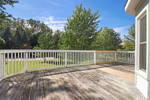 Tiny photo for 1446 Kingsbury Court, Gurnee, IL 60031 (MLS # 12762669)