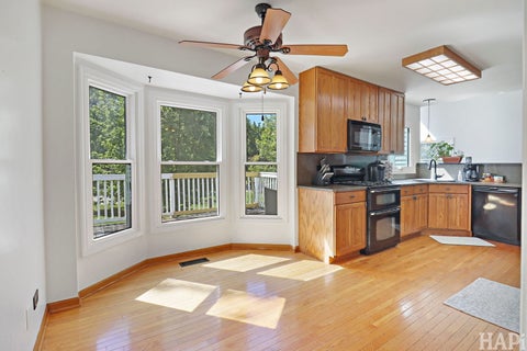 Tiny photo for 1446 Kingsbury Court, Gurnee, IL 60031 (MLS # 12762669)