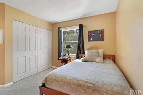 Tiny photo for 1446 Kingsbury Court, Gurnee, IL 60031 (MLS # 12762669)
