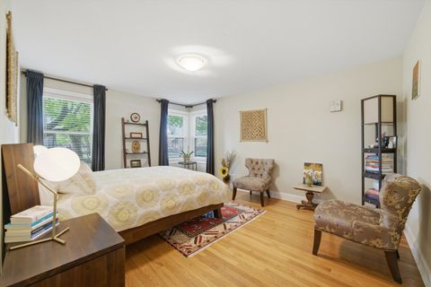 Tiny photo for 2456 W Farwell Avenue, Chicago, IL 60645 (MLS # 12630019)