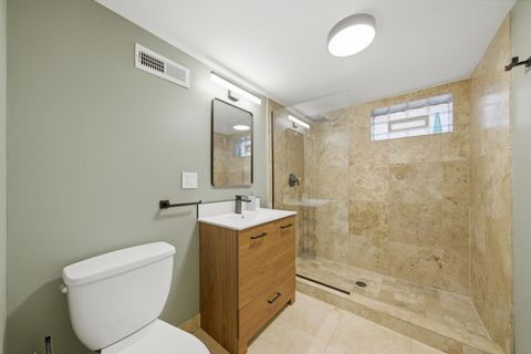 Tiny photo for 2456 W Farwell Avenue, Chicago, IL 60645 (MLS # 12630019)