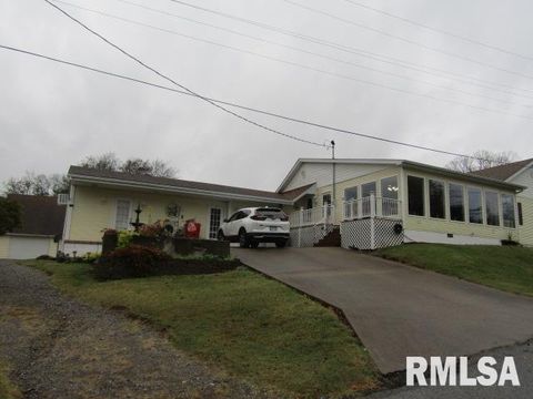 Tiny photo for 195 E MARKET Street, Elizabethtown, IL 62931 (MLS # EB455731)