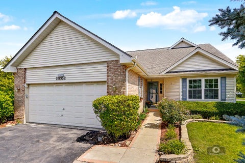 Tiny photo for 20952 W Olive Street, Plainfield, IL 60544 (MLS # 12737215)