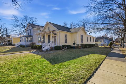 Tiny photo for 401 S Mclean Street, Bloomington, IL 61701 (MLS # 12567710)