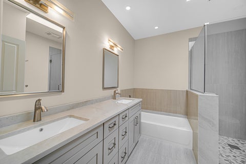 Tiny photo for 20 Trafalgar Square #407, Lincolnshire, IL 60069 (MLS # 12729121)