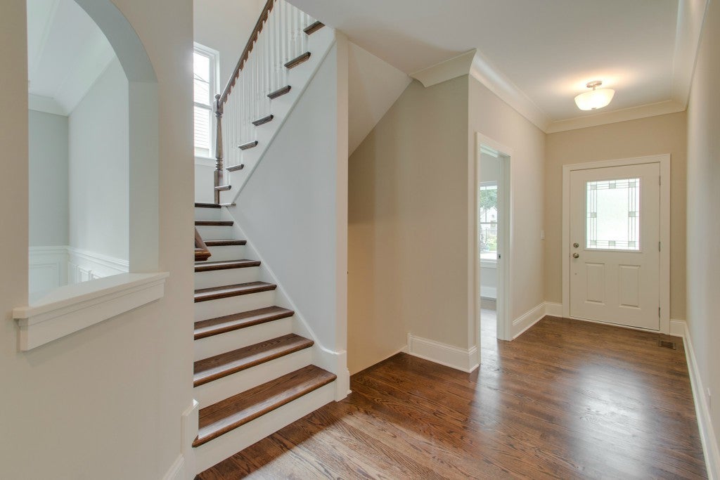 520 Elaine Terrace