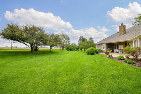 Tiny photo for 5525 Bluestem Court, Oswego, IL 60543 (MLS # 12627024)