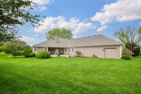 Tiny photo for 5525 Bluestem Court, Oswego, IL 60543 (MLS # 12627024)