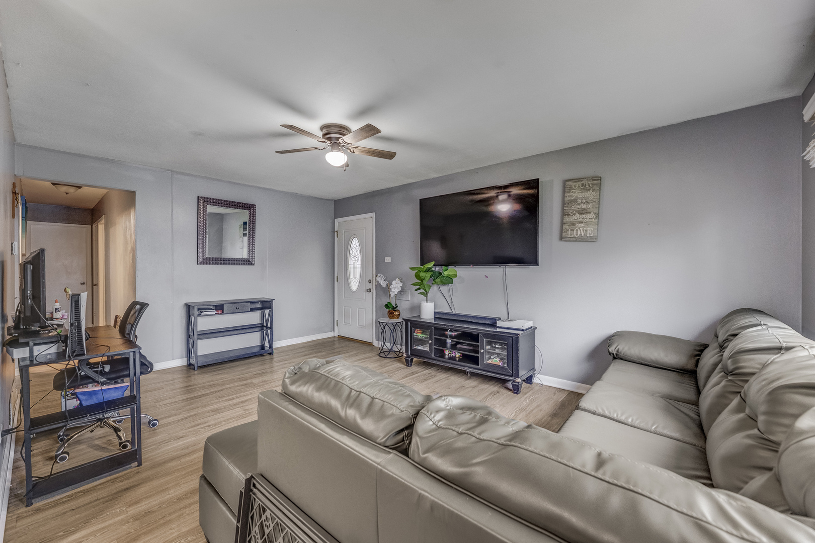 2816 E 127th Street