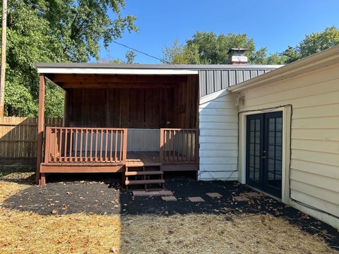Tiny photo for 433 Marteeny Street, Mt Vernon, IL 62864 (MLS # 12752237)