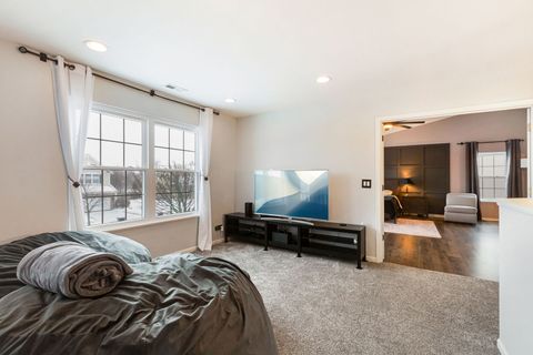 Tiny photo for 658 N Silver Leaf Lane, Round Lake, IL 60073 (MLS # 12623928)