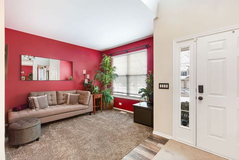 Tiny photo for 658 N Silver Leaf Lane, Round Lake, IL 60073 (MLS # 12623928)