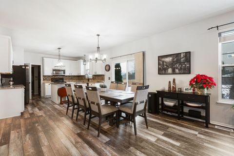 Tiny photo for 658 N Silver Leaf Lane, Round Lake, IL 60073 (MLS # 12623928)