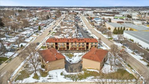 Tiny photo for 565 DEAN Drive #F, South Elgin, IL 60177 (MLS # 12601947)