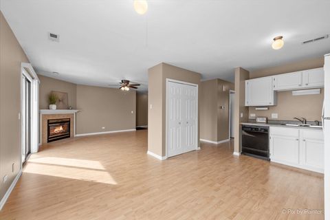 Tiny photo for 565 DEAN Drive #F, South Elgin, IL 60177 (MLS # 12601947)