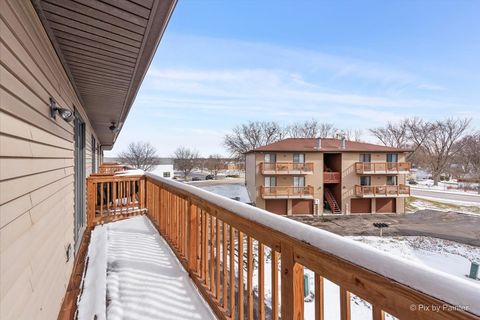 Tiny photo for 565 DEAN Drive #F, South Elgin, IL 60177 (MLS # 12601947)