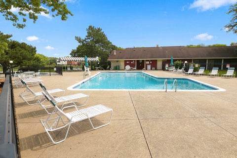 Tiny photo for 586 Williamsburg Court #A1, Wheeling, IL 60090 (MLS # 12750732)