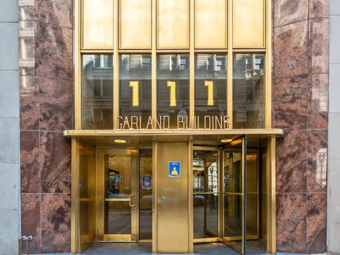 111 N Wabash Avenue Chicago IL 60602