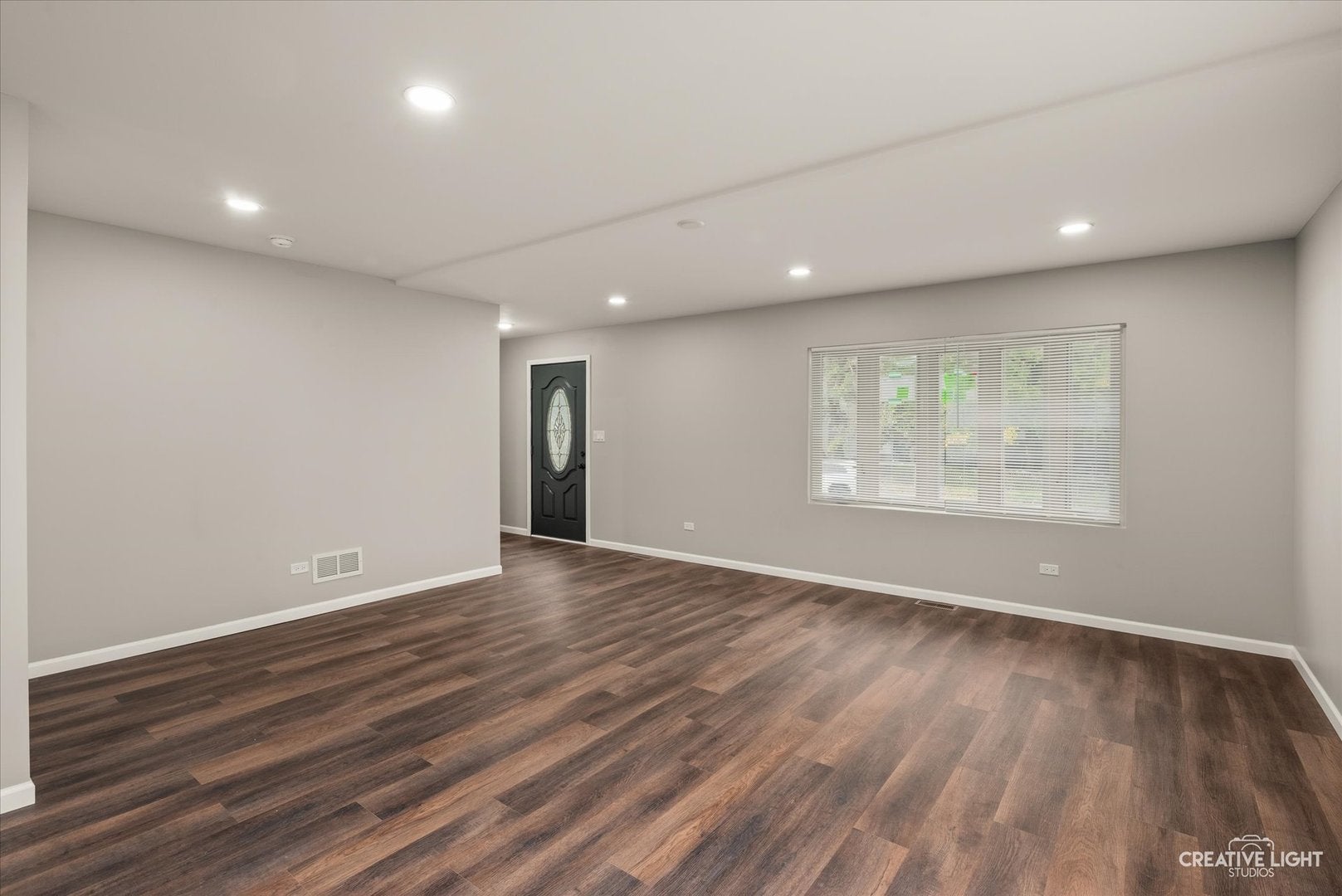 900 Cochrane Avenue