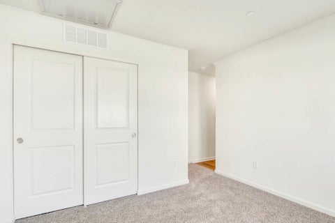 Tiny photo for 2042 Yellowstone Boulevard, Mundelein, IL 60060 (MLS # 12762729)